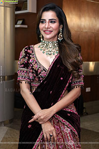 Ashu Reddy at Hi Life Brides Exhibition Launch, HD Gallery