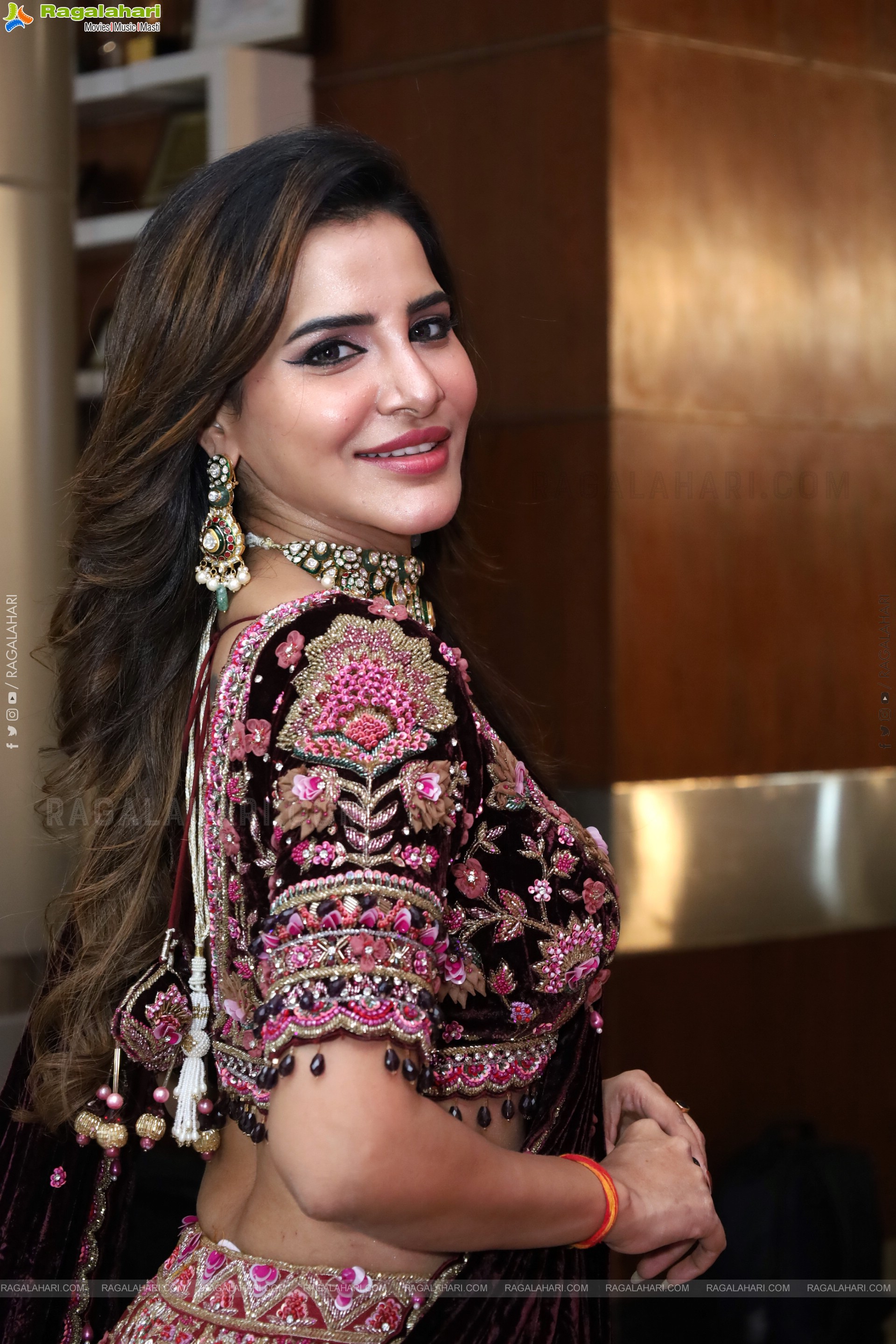 Ashu Reddy at Hi Life Brides Exhibition Launch, HD Gallery