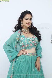 Mounika Dakoju Latest Stills, HD Gallery