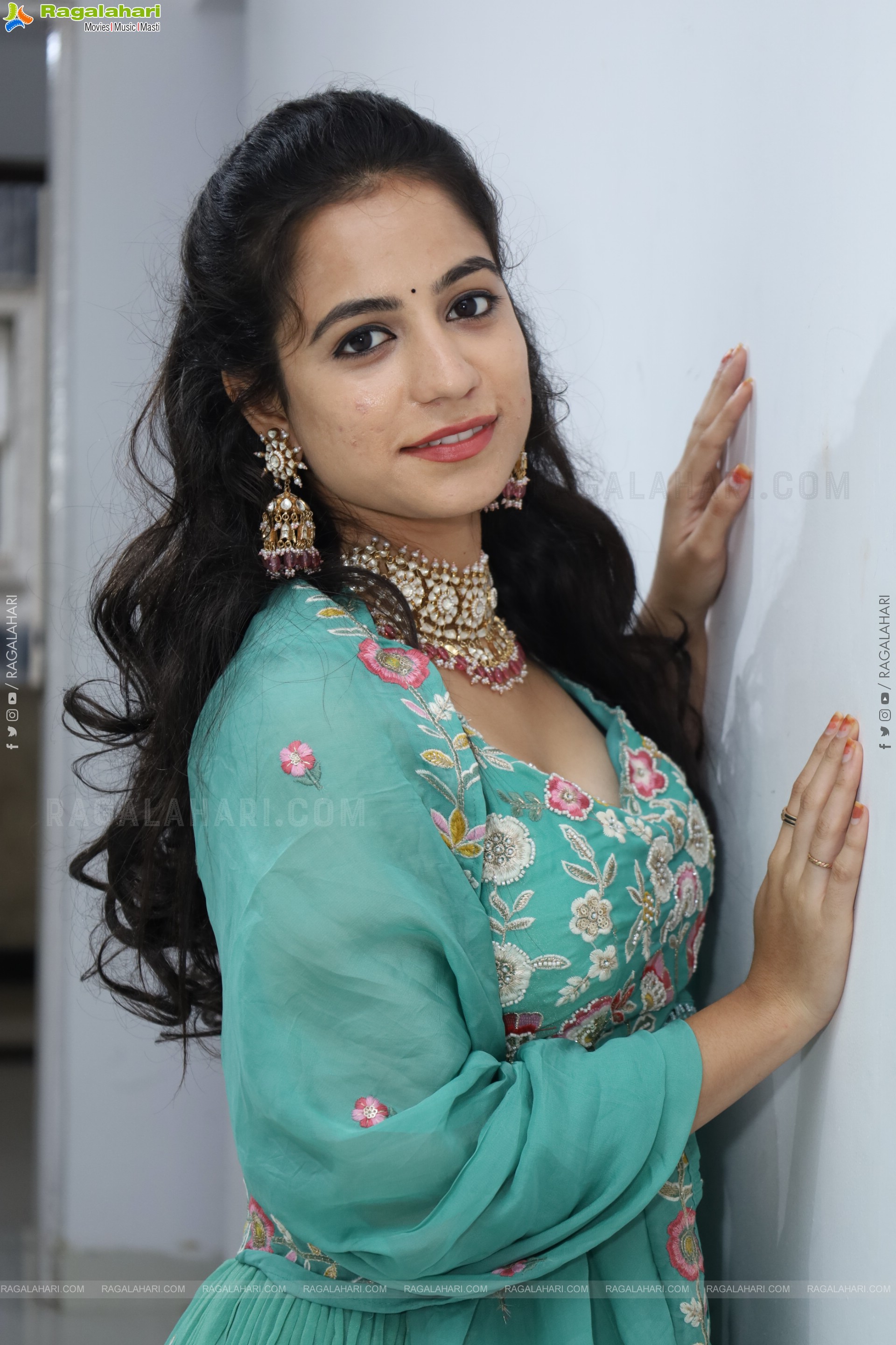 Mounika Dakoju Latest Stills, HD Gallery