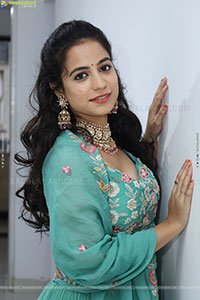 Mounika Dakoju Latest Stills, HD Gallery