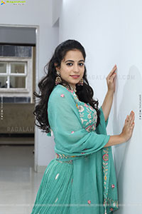 Mounika Dakoju Latest Stills, HD Gallery