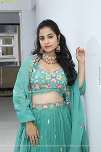 Mounika Dakoju Latest Stills, HD Gallery