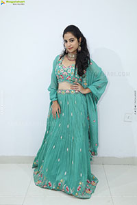 Mounika Dakoju Latest Stills, HD Gallery