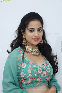 Mounika Dakoju Latest Stills, HD Gallery