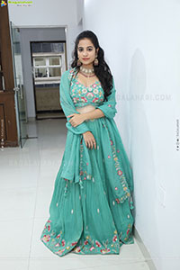 Mounika Dakoju Latest Stills, HD Gallery