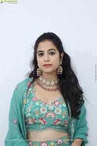 Mounika Dakoju Latest Stills, HD Gallery