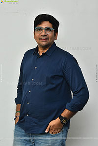 Director Jaya Shankarr at Ari Movie Interview, HD Gallery