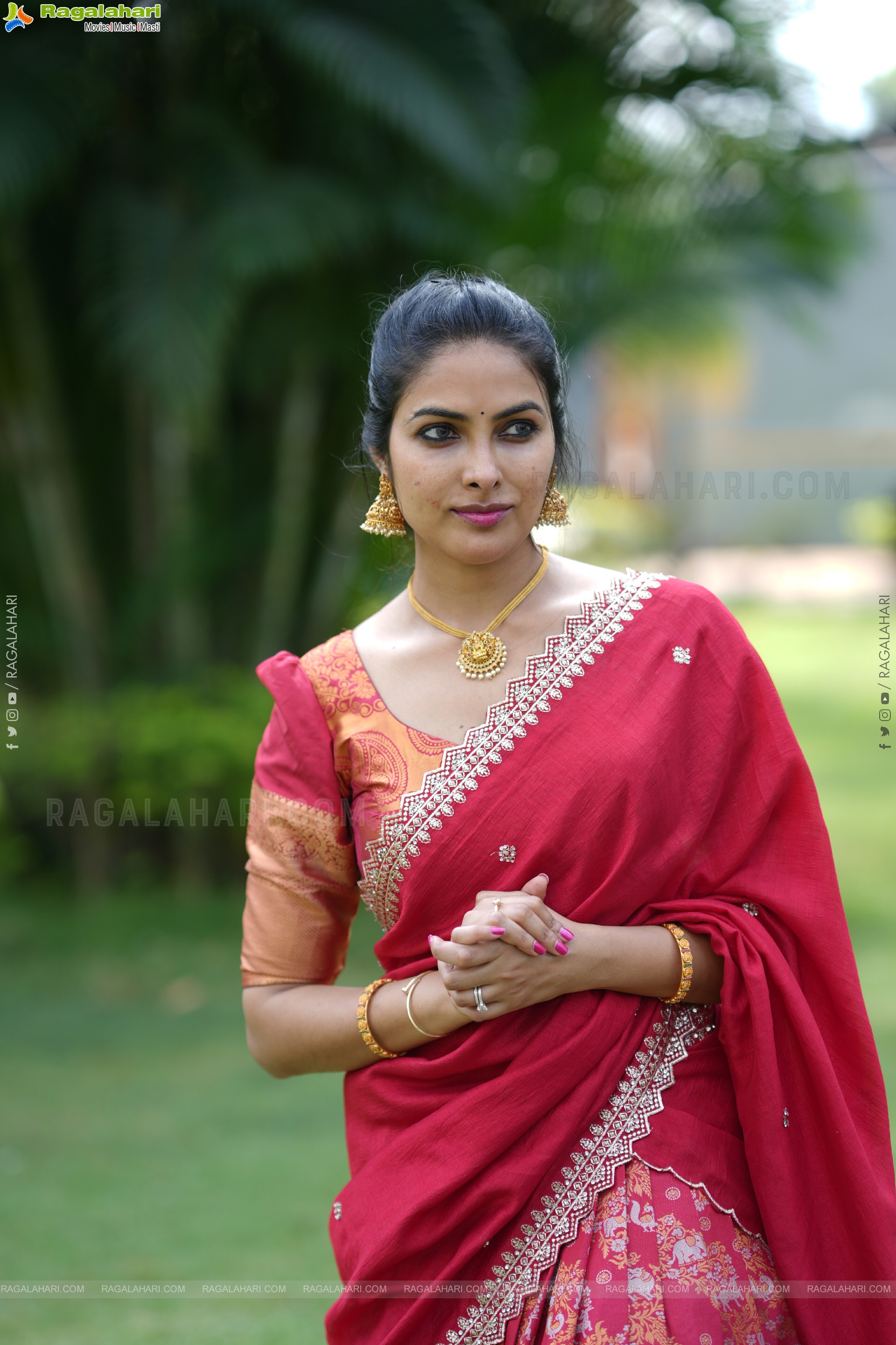 Divi Vadthya at Napoleon Returns Movie Title Glimpse Launch, HD Gallery
