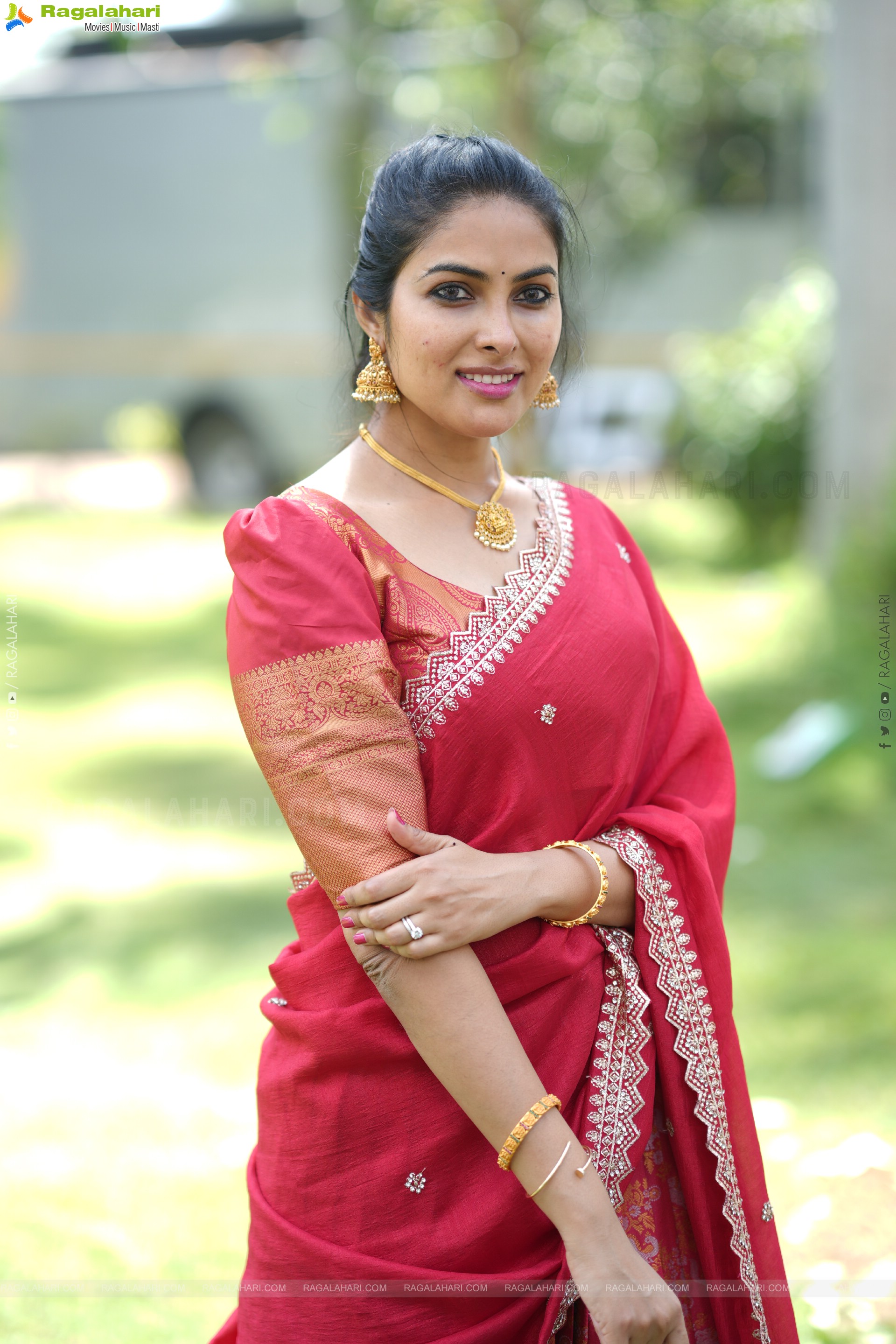 Divi Vadthya at Napoleon Returns Movie Title Glimpse Launch, HD Gallery