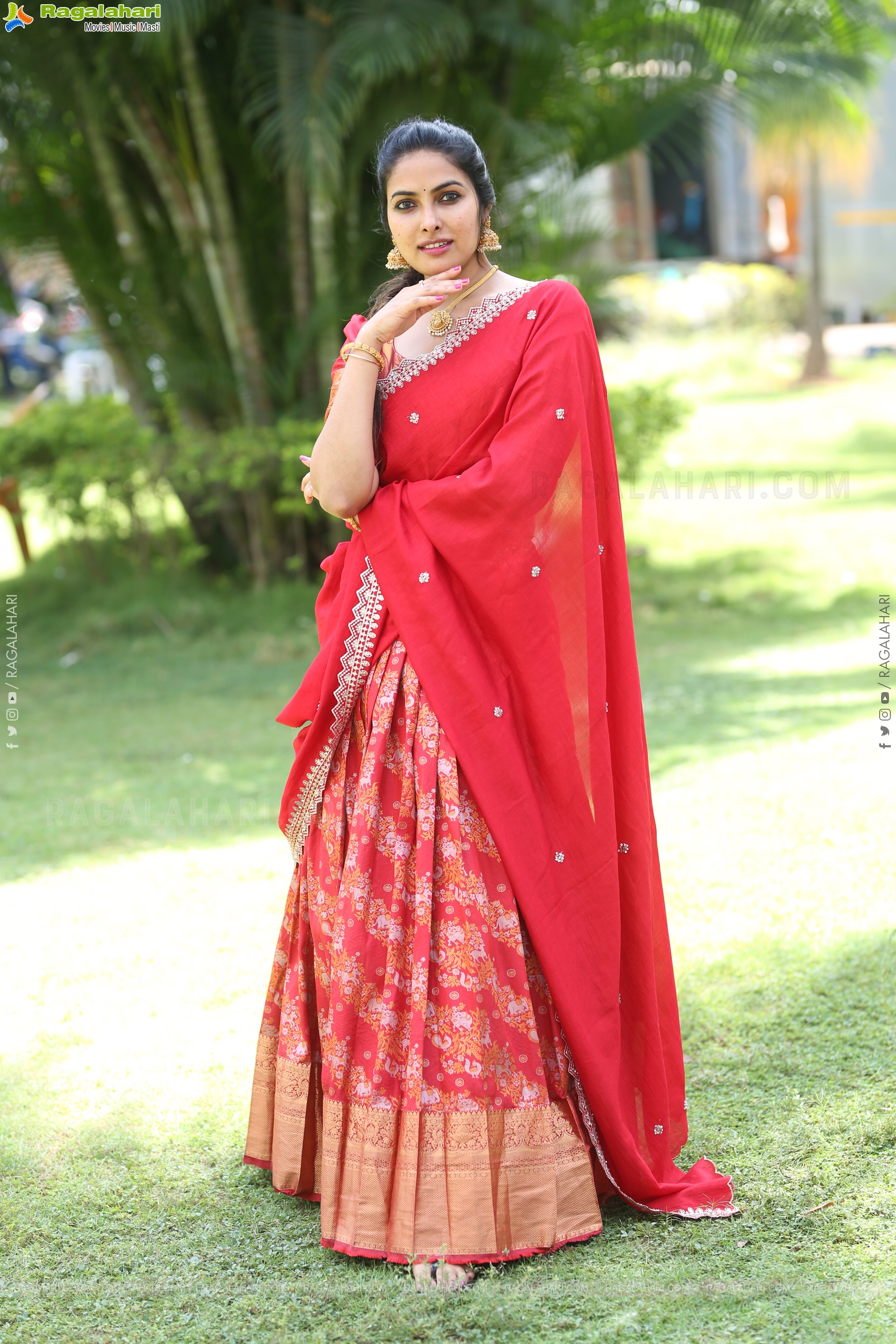 Divi Vadthya at Napoleon Returns Movie Title Glimpse Launch, HD Gallery