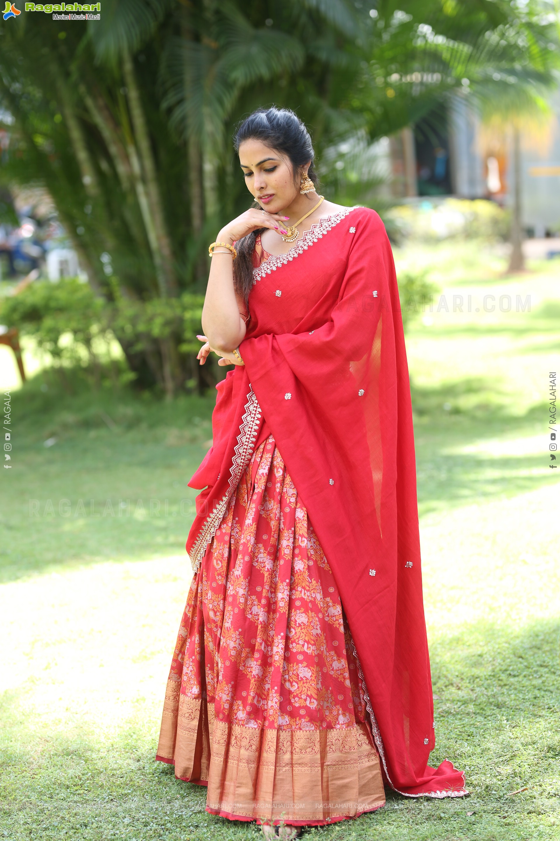 Divi Vadthya at Napoleon Returns Movie Title Glimpse Launch, HD Gallery