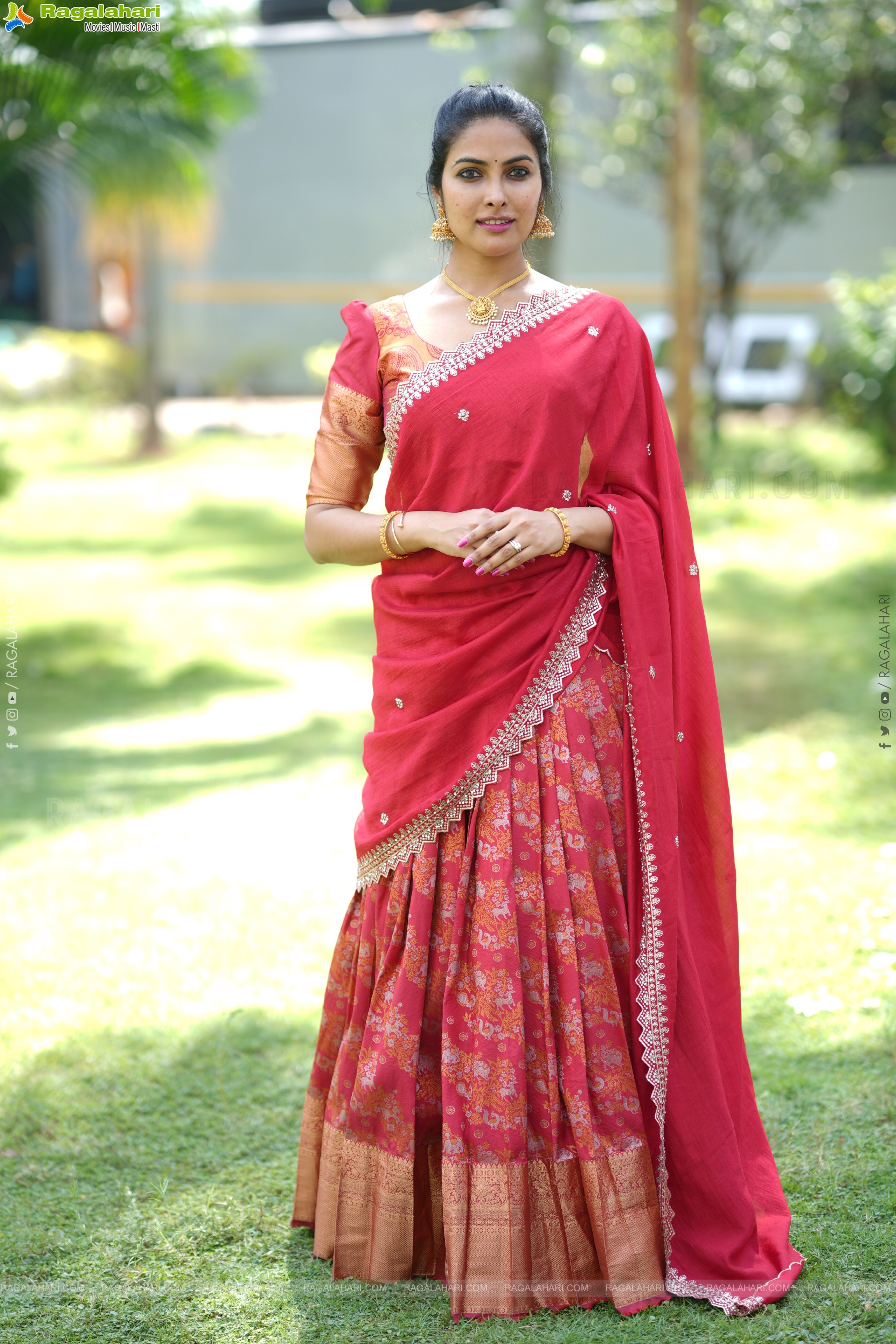 Divi Vadthya at Napoleon Returns Movie Title Glimpse Launch, HD Gallery