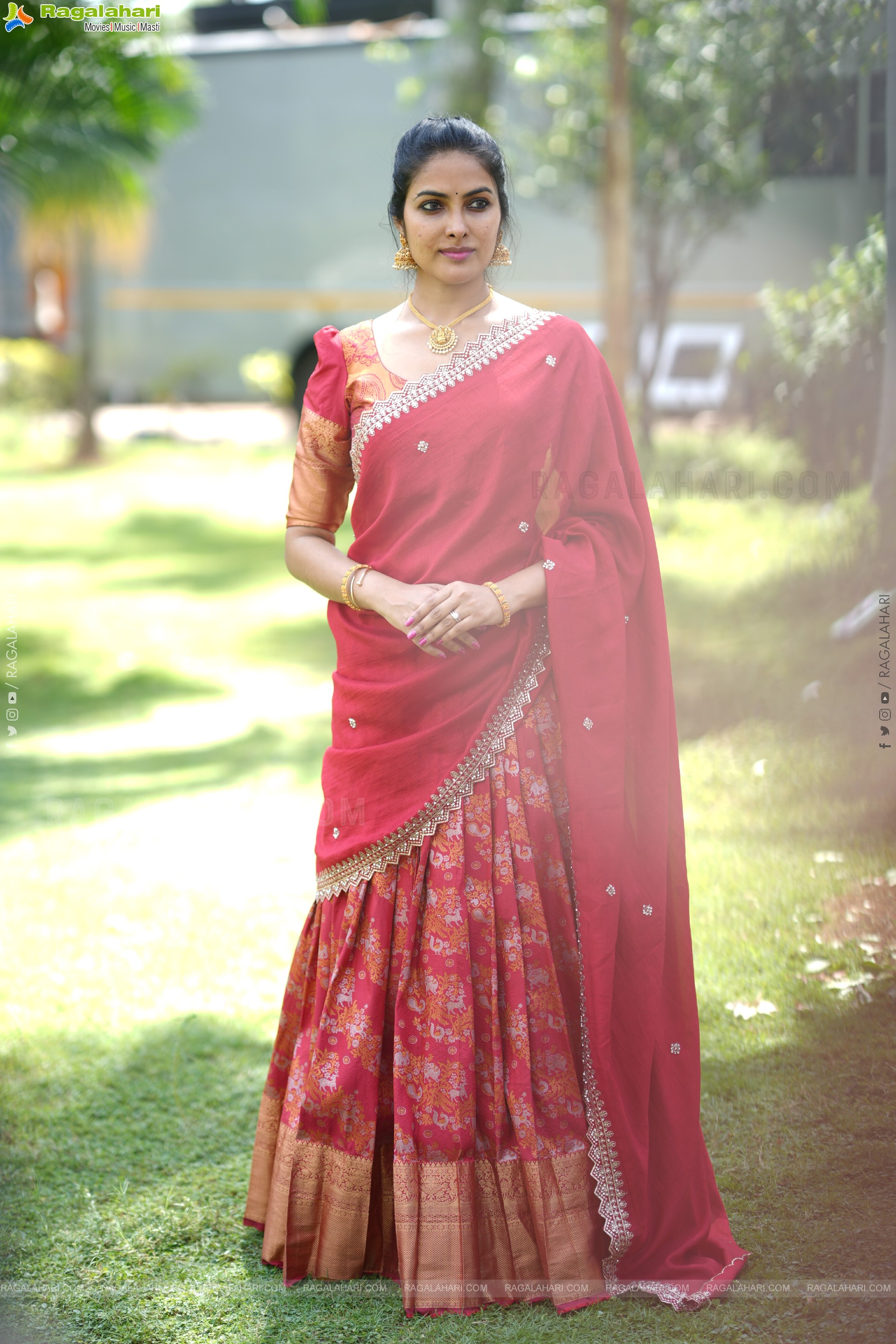 Divi Vadthya at Napoleon Returns Movie Title Glimpse Launch, HD Gallery