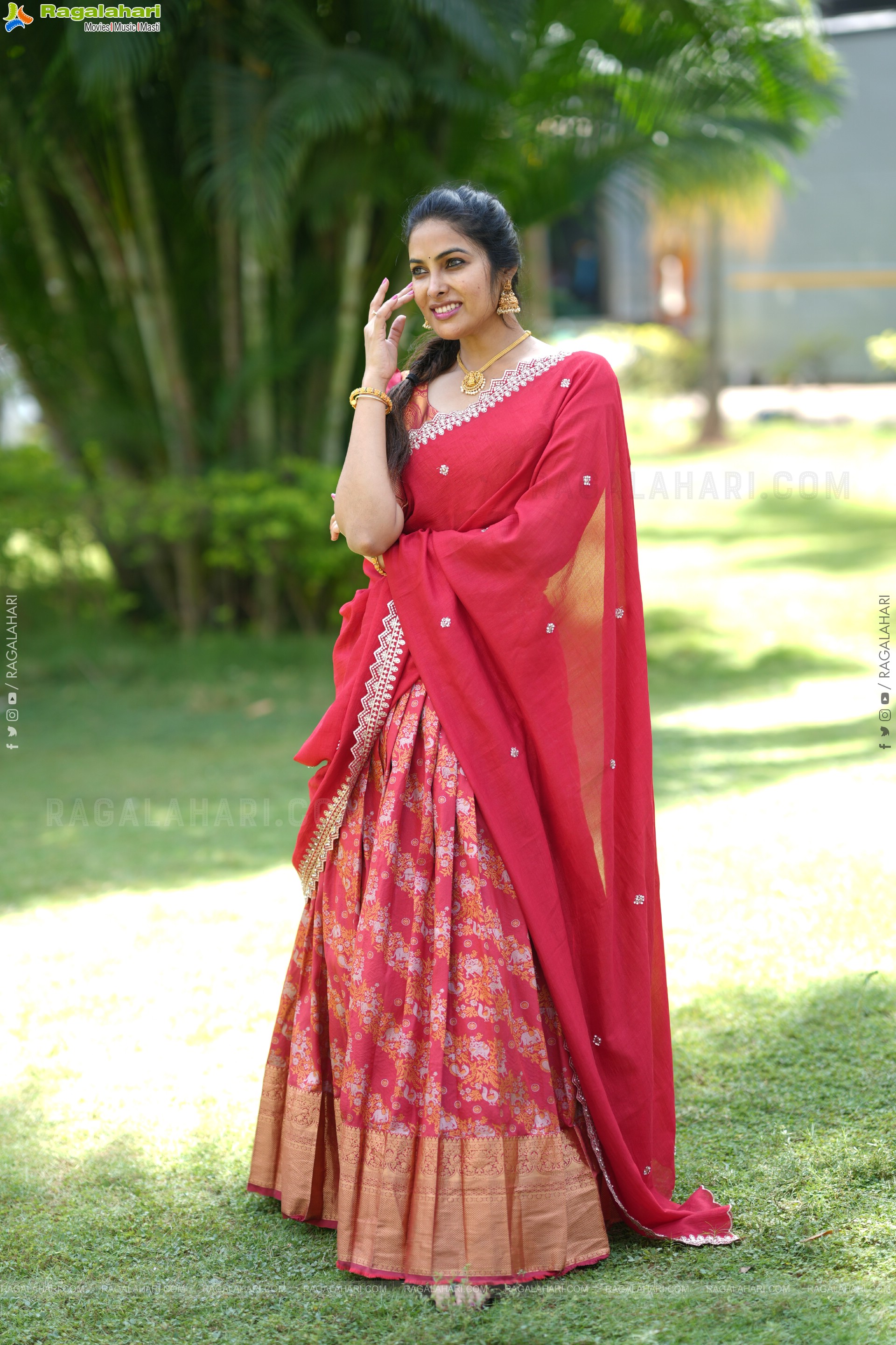 Divi Vadthya at Napoleon Returns Movie Title Glimpse Launch, HD Gallery