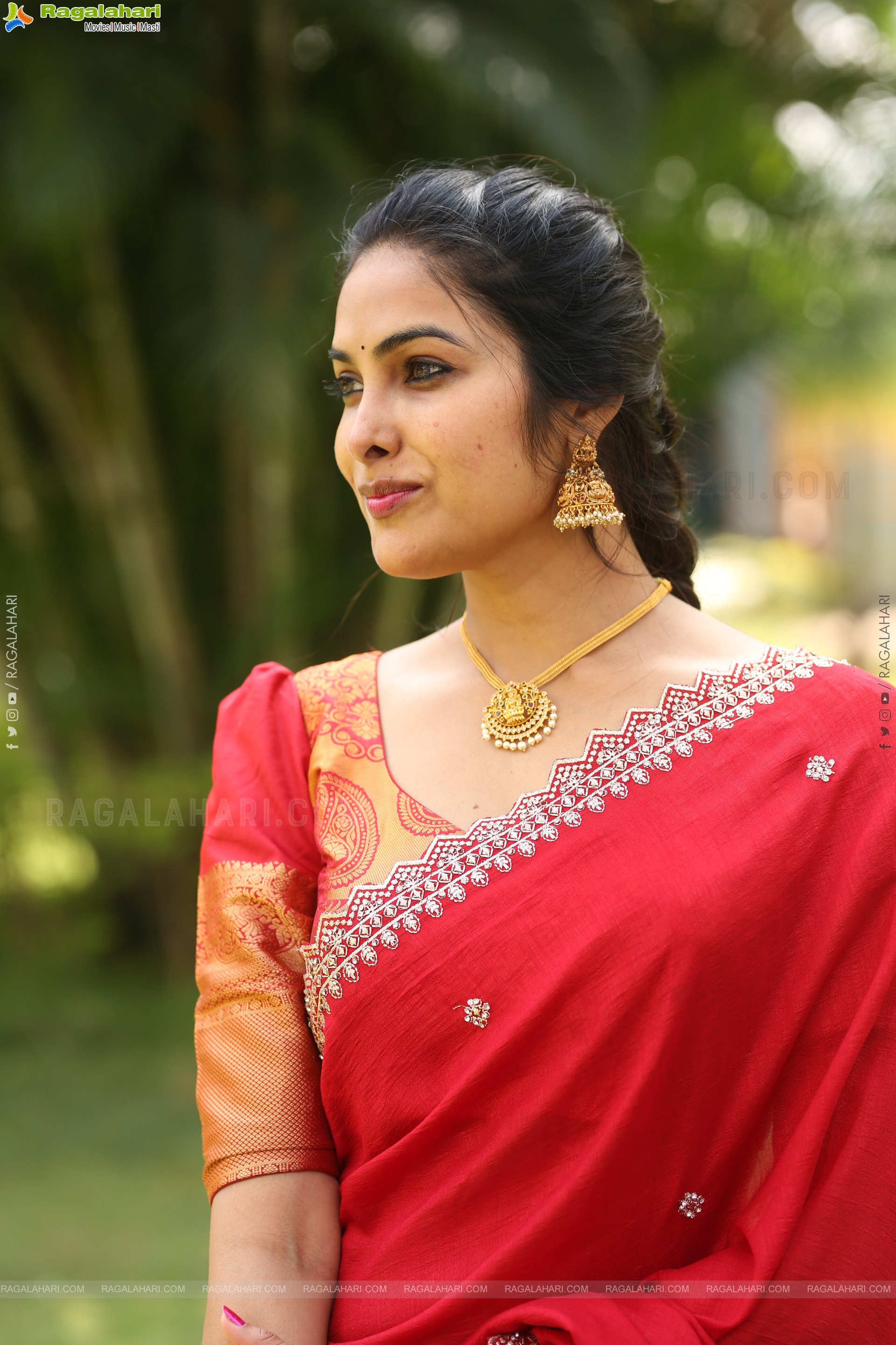 Divi Vadthya at Napoleon Returns Movie Title Glimpse Launch, HD Gallery