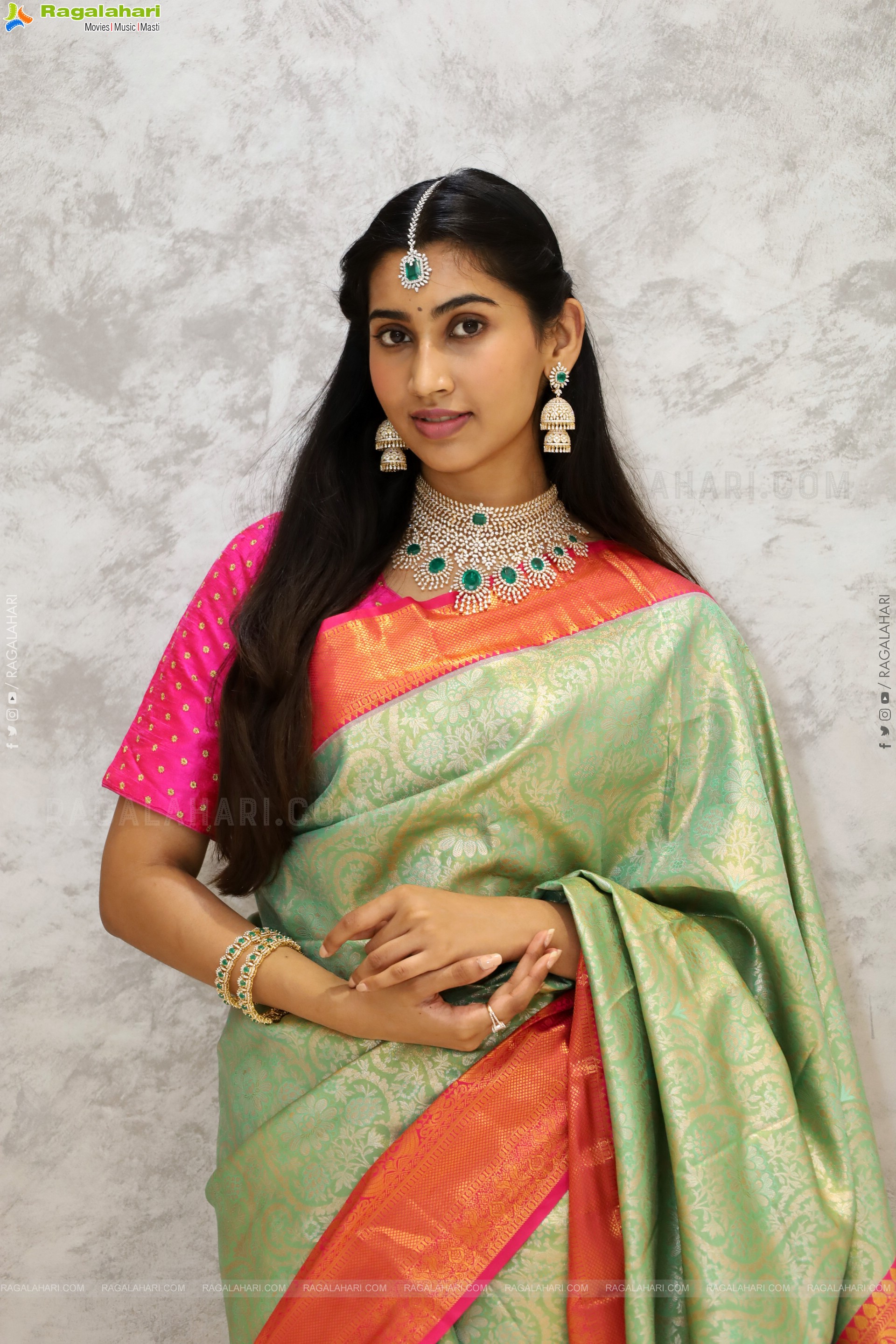 Gomathy Reddy Traditional stills with Jewellery, HD Gallery