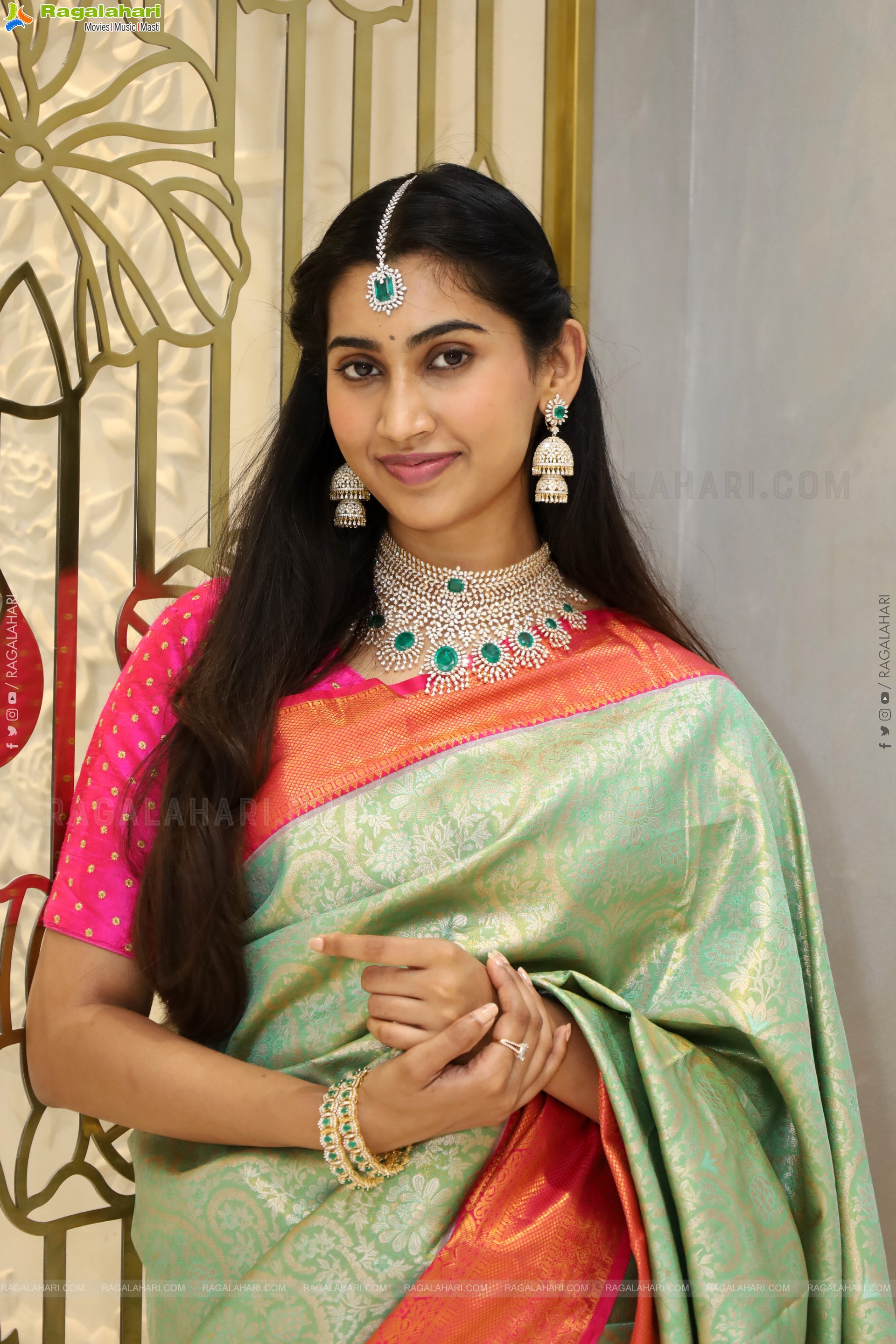 Gomathy Reddy Traditional stills with Jewellery, HD Gallery