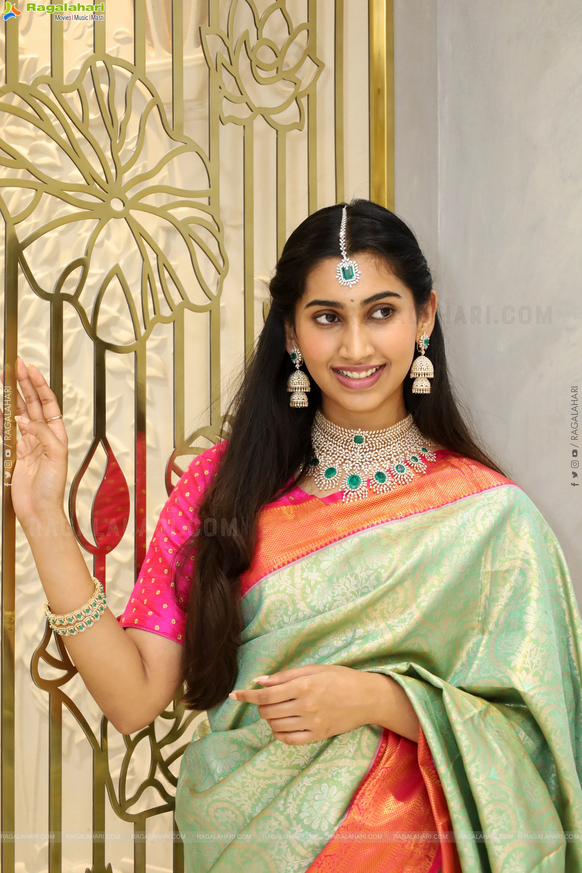Gomathy Reddy Traditional stills with Jewellery, HD Gallery