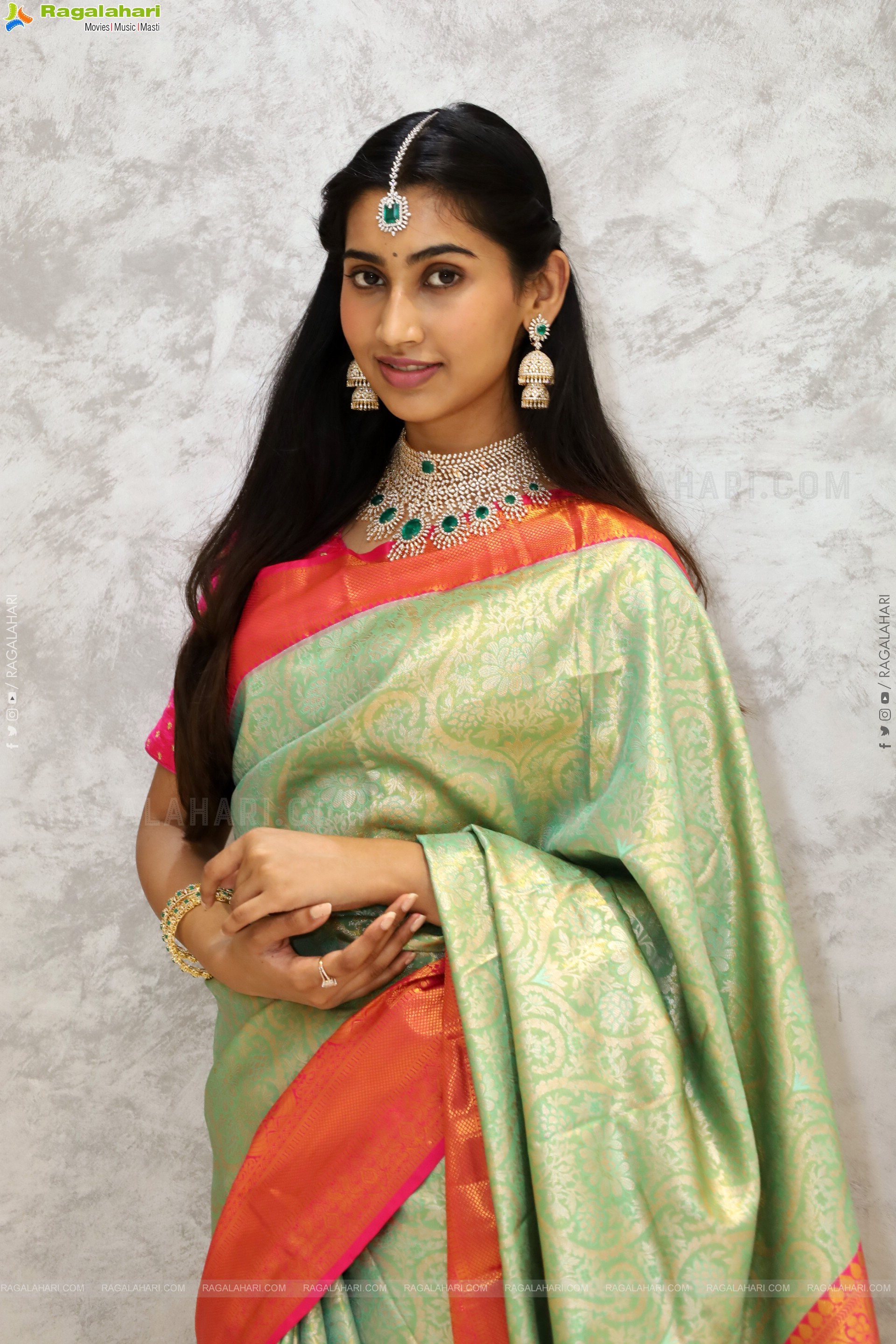 Gomathy Reddy Traditional stills with Jewellery, HD Gallery