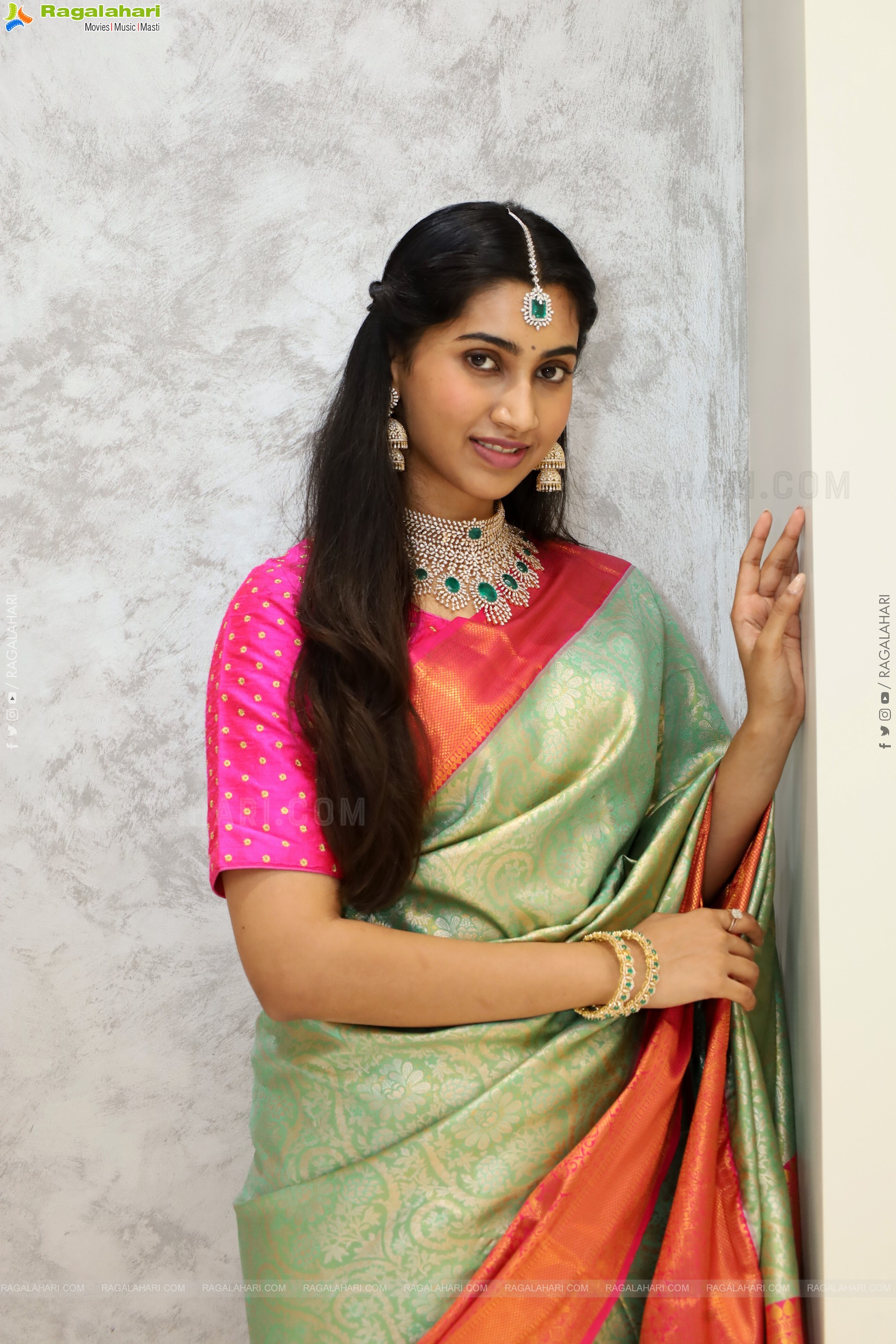 Gomathy Reddy Traditional stills with Jewellery, HD Gallery