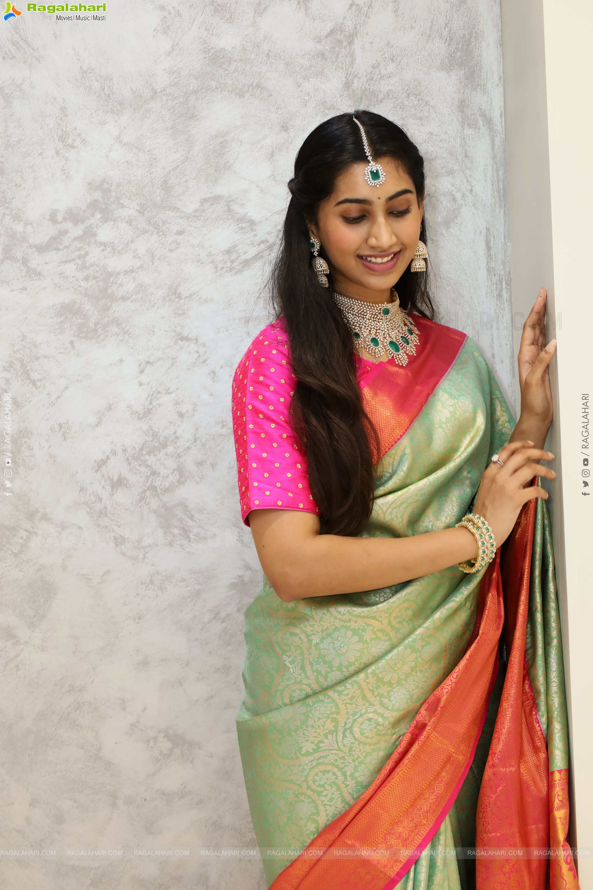Gomathy Reddy Traditional stills with Jewellery, HD Gallery