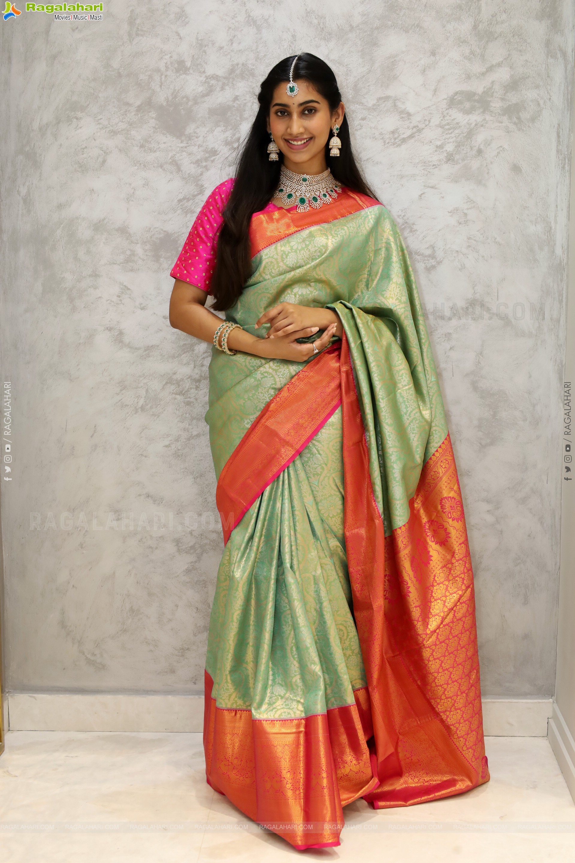 Gomathy Reddy Traditional stills with Jewellery, HD Gallery
