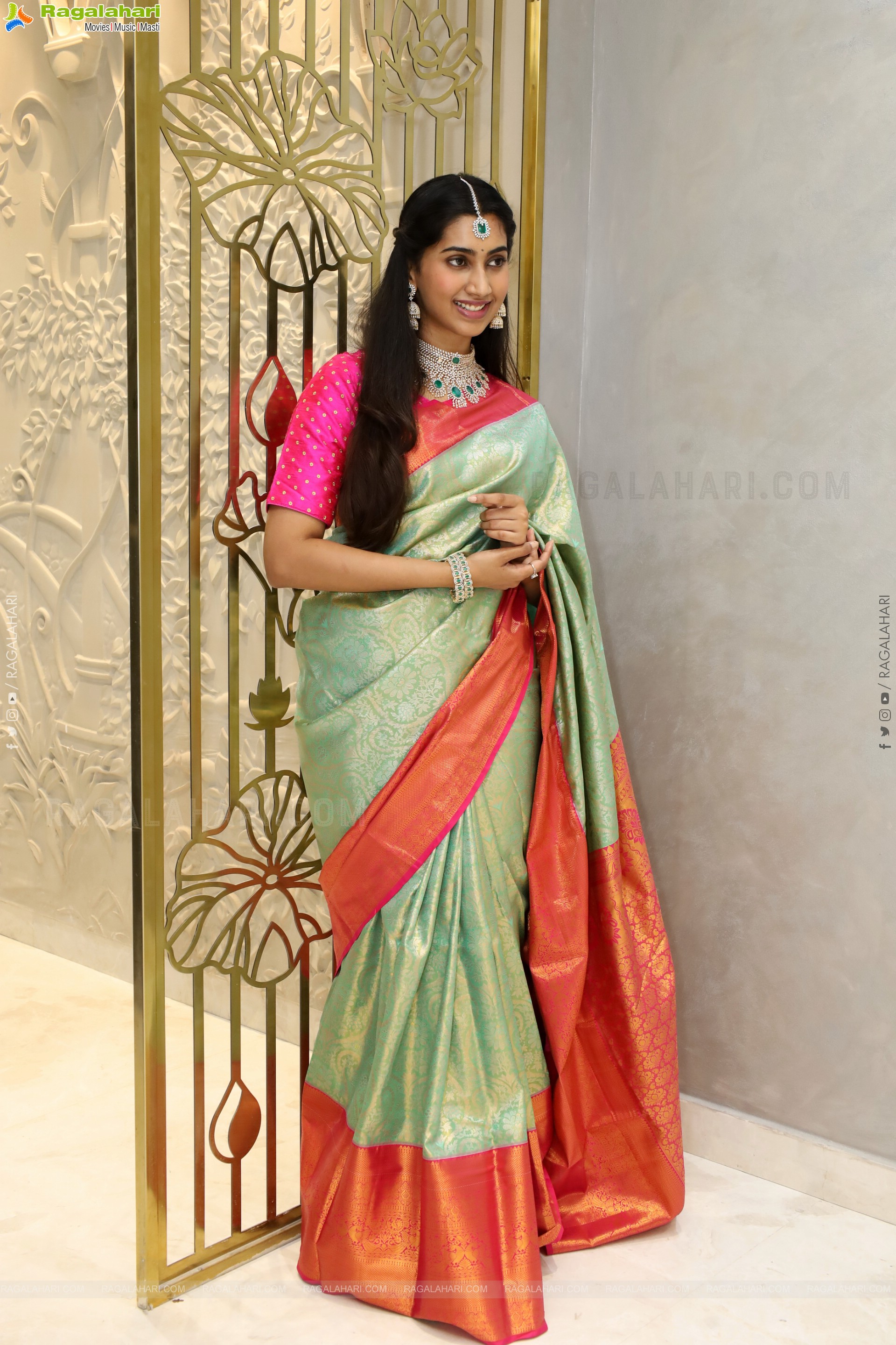 Gomathy Reddy Traditional stills with Jewellery, HD Gallery