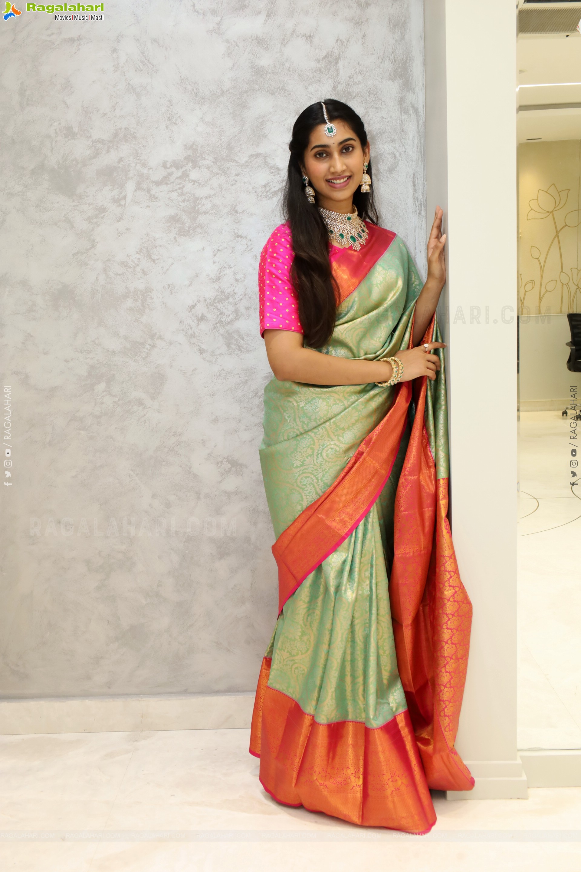 Gomathy Reddy Traditional stills with Jewellery, HD Gallery