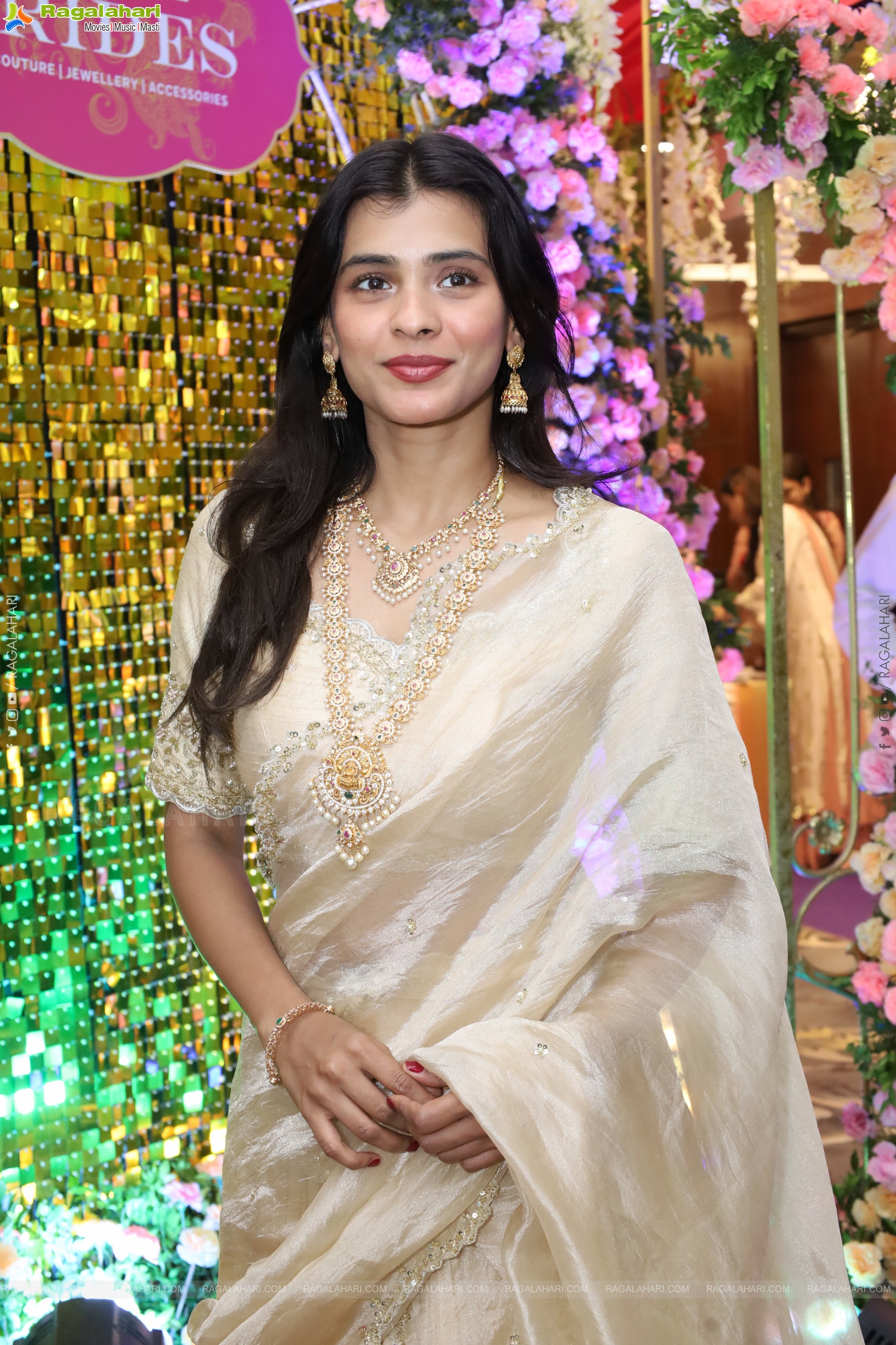 Hebah Patel at Hi Life Brides Exhibition Launch, HD Gallery