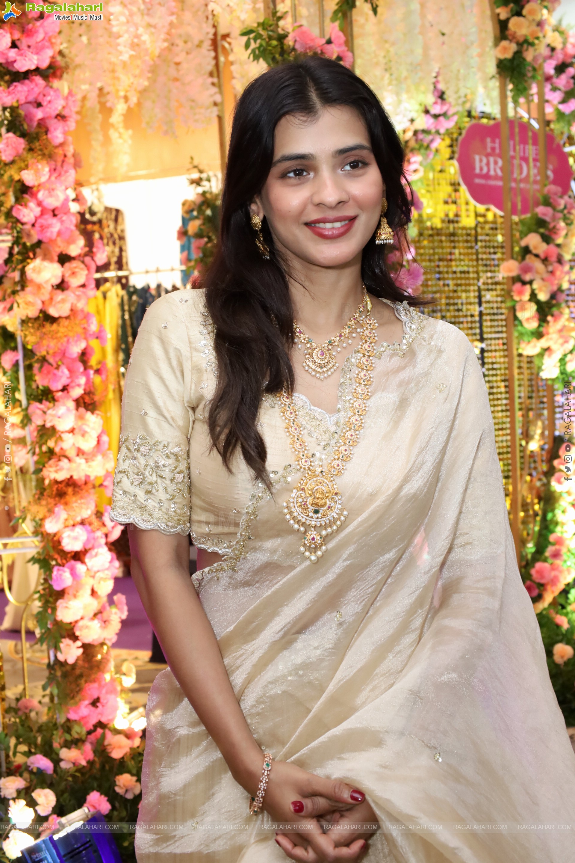 Hebah Patel at Hi Life Brides Exhibition Launch, HD Gallery