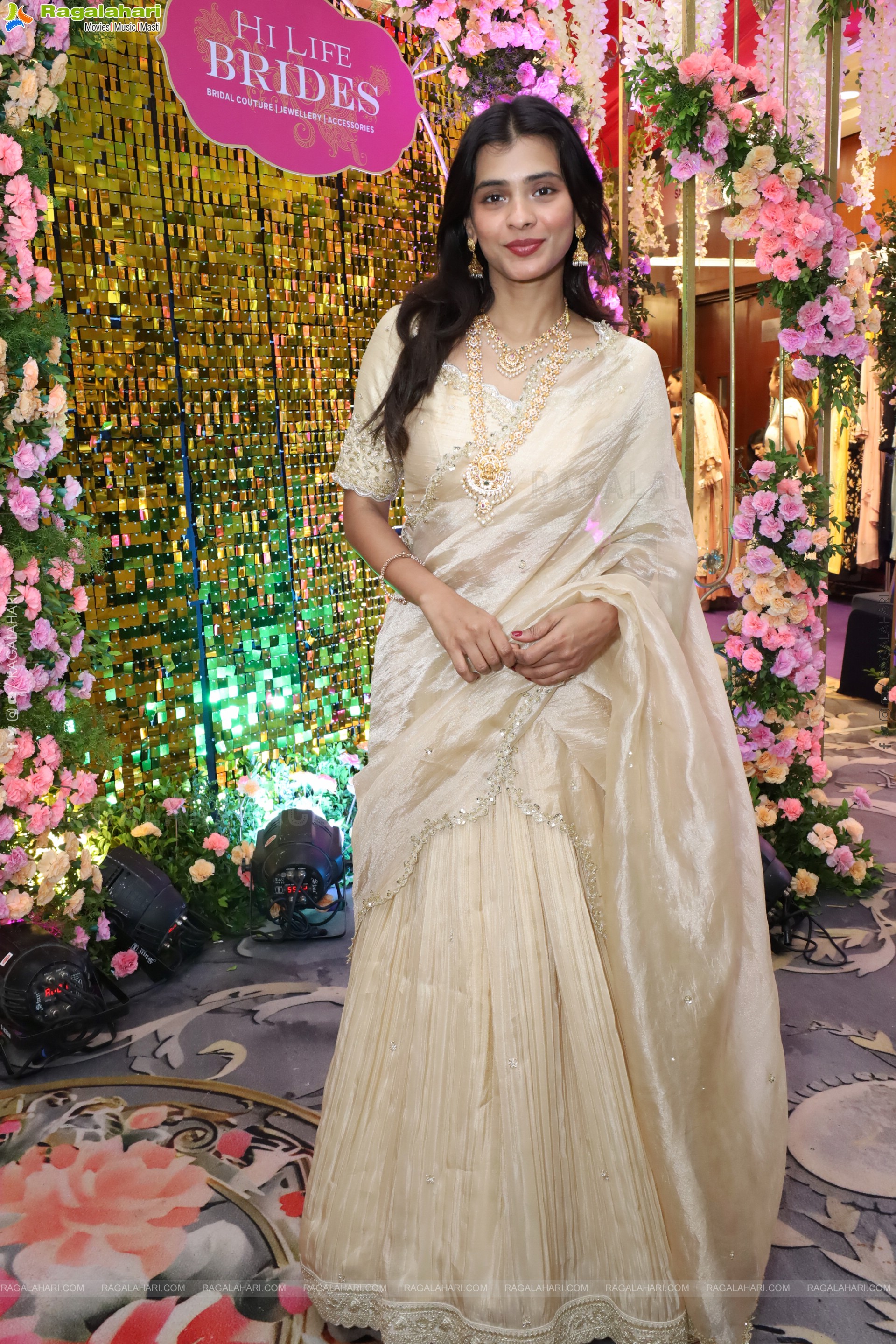 Hebah Patel at Hi Life Brides Exhibition Launch, HD Gallery