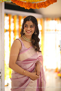 Ira at Sreeyas Chitra & Purna Naidu Production Movie Launch 