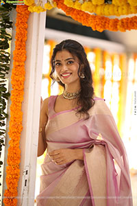 Ira at Sreeyas Chitra & Purna Naidu Production Movie Launch 