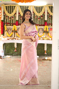 Ira at Sreeyas Chitra & Purna Naidu Production Movie Launch 