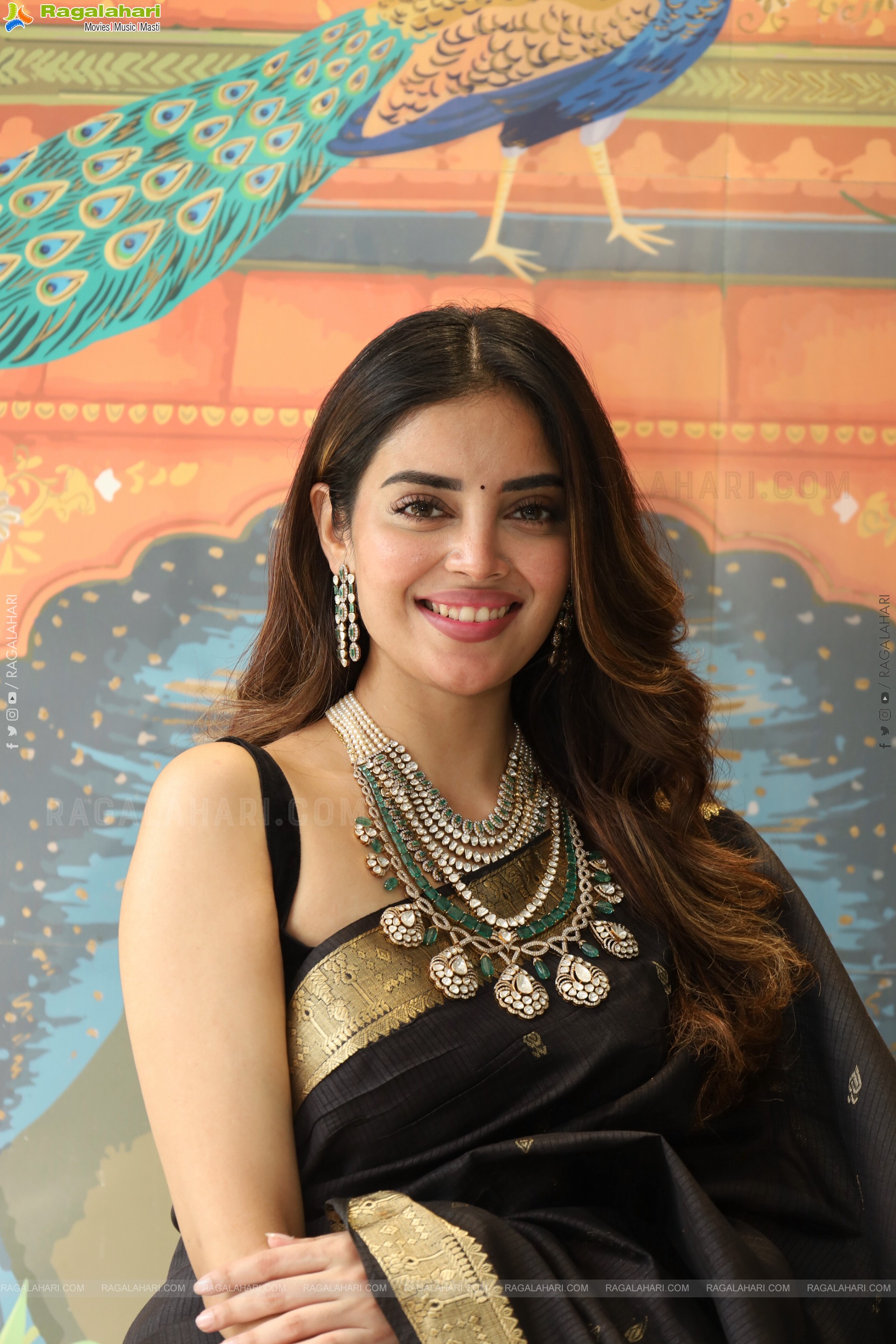 Kushitha Kallapu Poses with Designer Jewellery, HD Gallery