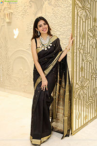 Kushitha Kallapu Poses with Designer Jewellery, HD Gallery