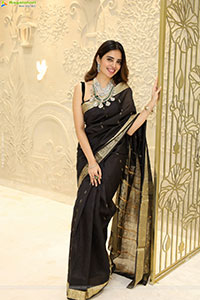 Kushitha Kallapu Poses with Designer Jewellery, HD Gallery