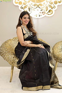 Kushitha Kallapu Poses with Designer Jewellery, HD Gallery