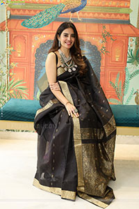 Kushitha Kallapu Poses with Designer Jewellery, HD Gallery