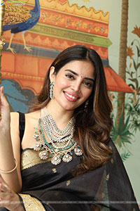 Kushitha Kallapu Poses with Designer Jewellery, HD Gallery