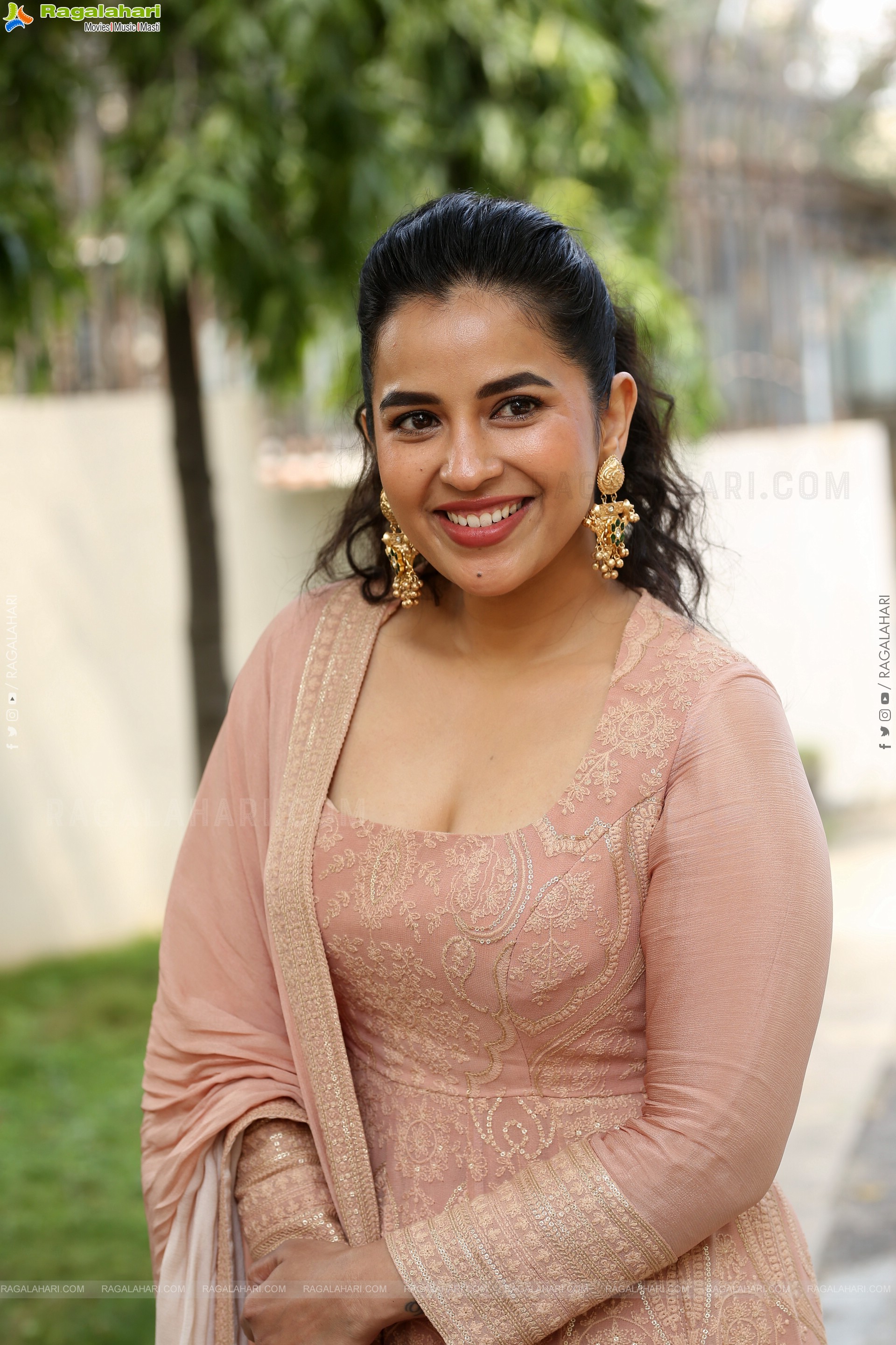 Komalee Prasad at Sasivadane Movie Press Meet, HD Gallery