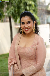 Komalee Prasad at Sasivadane Movie Press Meet