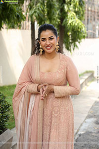 Komalee Prasad at Sasivadane Movie Press Meet