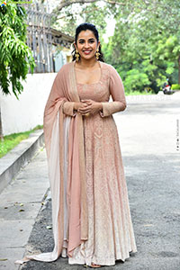 Komalee Prasad at Sasivadane Movie Press Meet