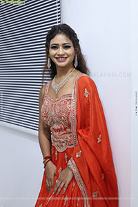 Teja Koneru Latest Stills, HD Photo Gallery 