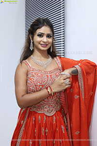 Teja Koneru Latest Stills, HD Photo Gallery 