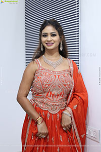 Teja Koneru Latest Stills, HD Photo Gallery 