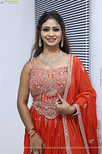 Teja Koneru Latest Stills, HD Photo Gallery 