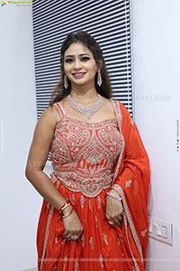 Teja Koneru Latest Stills, HD Photo Gallery 